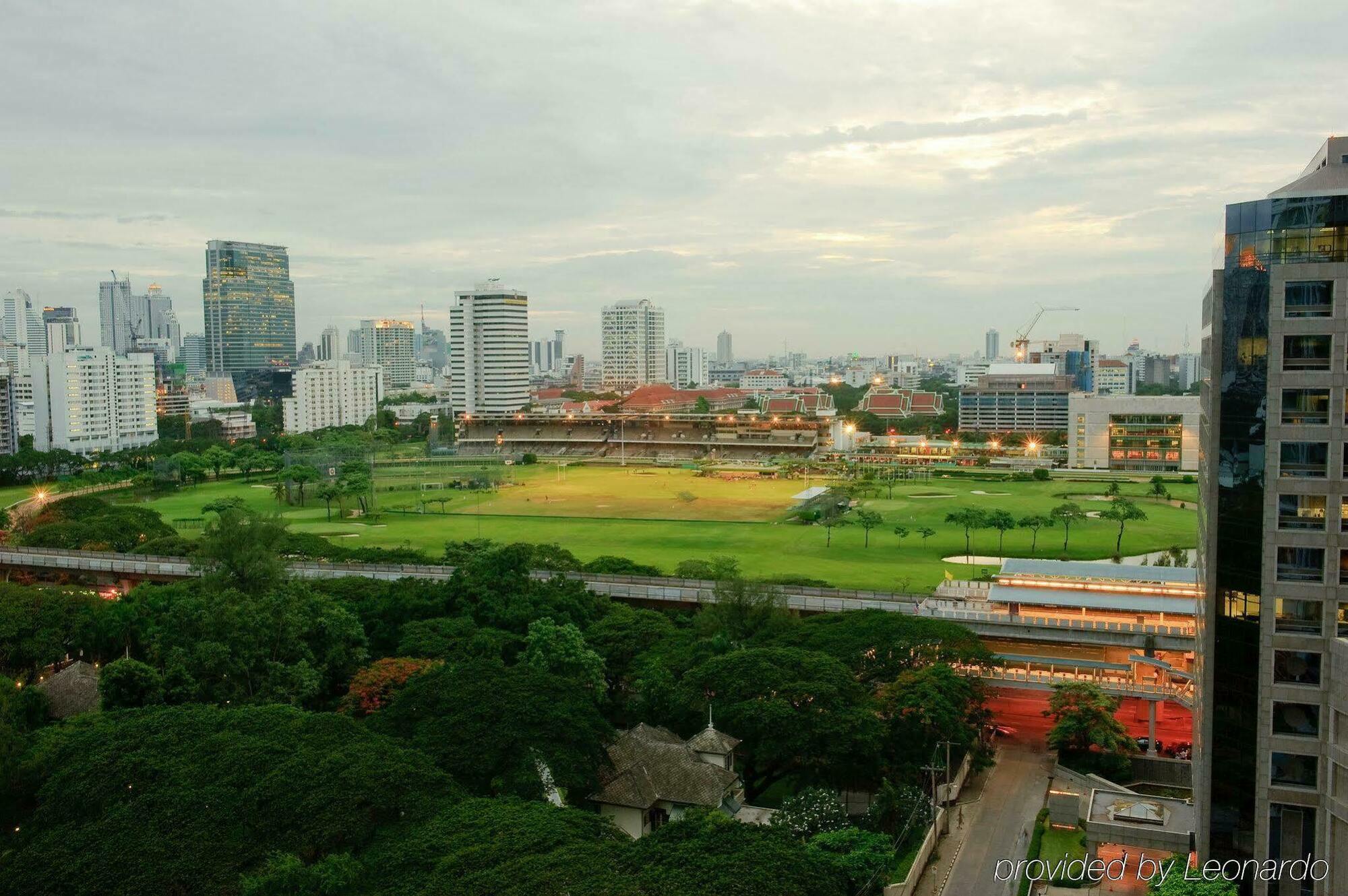 Dusit Ratchadamri, 酒店
